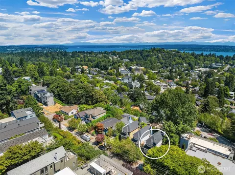 View/Area - 314 25th Ave E, Seattle, WA 98112 photo 4 of 7