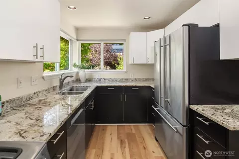 Kitchen - 314 25th Ave E, Seattle, WA 98112 photo 4 of 4