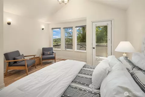 Bedroom - 314 25th Ave E, Seattle, WA 98112 photo 1 of 4
