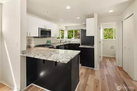Kitchen - 314 25th Ave E, Seattle, WA 98112 photo 1 of 4