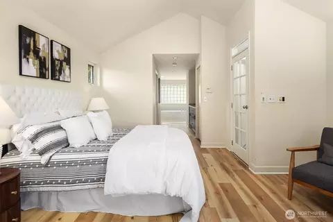 Bedroom - 314 25th Ave E, Seattle, WA 98112 photo 3 of 4