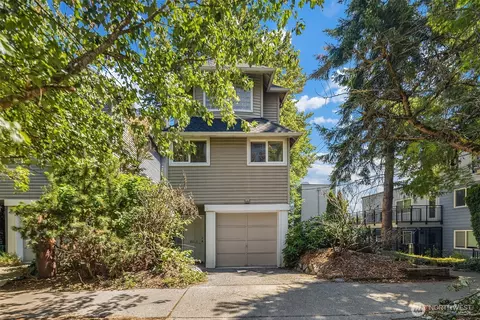 Exterior - 314 25th Ave E, Seattle, WA 98112 photo 1 of 2