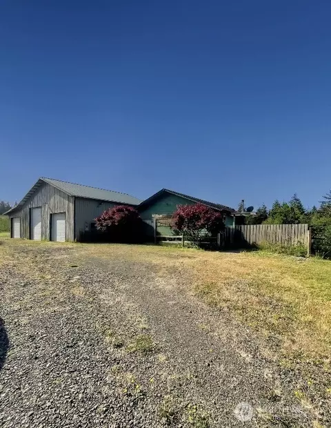 55 Wilson Ln, South Bend, WA 98586
