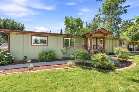 516 Beach Dr, Snohomish, WA 98290