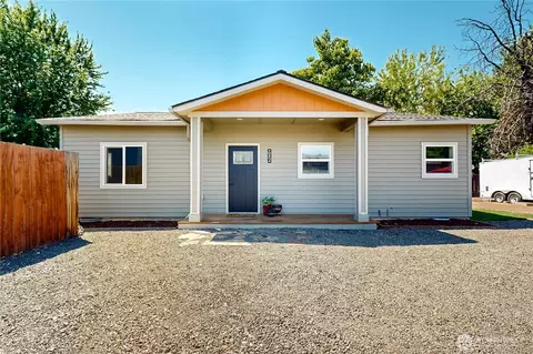 905 Cowl St, Milton Freewater, OR 97862