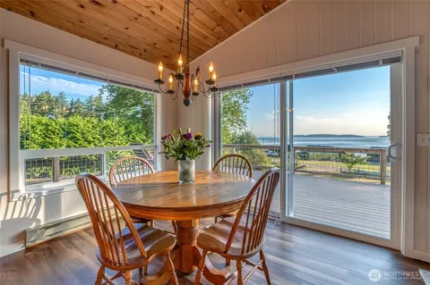 Dining - 78 Lodge Ln, Eastsound, WA 98245 photo 1 of 2