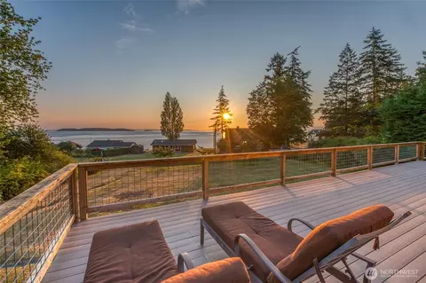Exterior - 78 Lodge Ln, Eastsound, WA 98245 photo 12 of 12