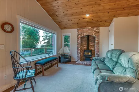 Living - 78 Lodge Ln, Eastsound, WA 98245 photo 2 of 2