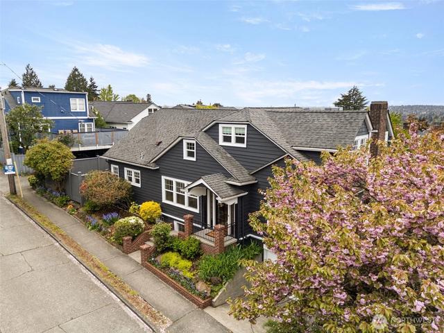 114 Queen Anne Dr, Seattle, WA 98109