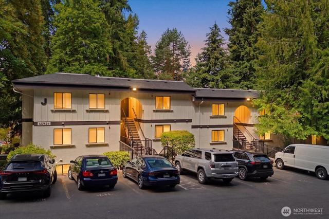 12742 NE 116th Ln #J23, Kirkland, WA 98034