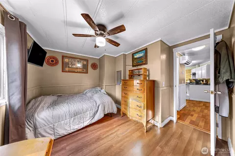 Bedroom - 46649 Baker Loop Rd, Concrete, WA 98237 photo 5 of 5