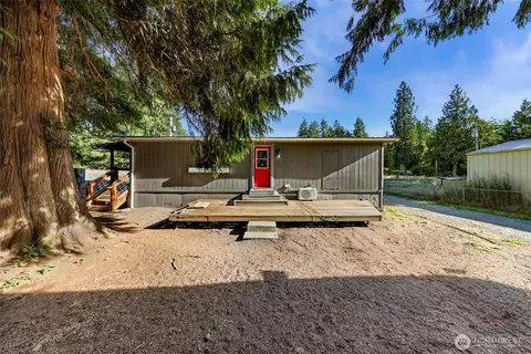 Exterior - 46649 Baker Loop Rd, Concrete, WA 98237 photo 3 of 11
