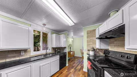 Kitchen - 46649 Baker Loop Rd, Concrete, WA 98237 photo 1 of 5