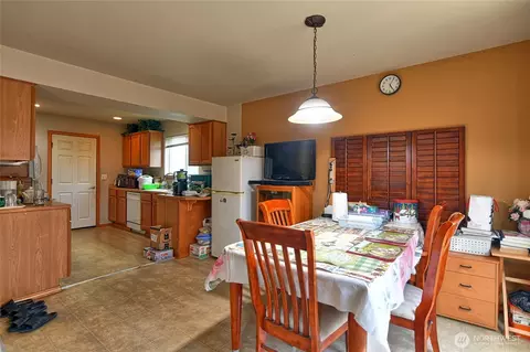 Dining - 10523 7th Ave W, Everett, WA 98204 photo 1 of 1