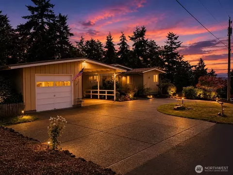 51 Victoria Loop, Port Townsend, WA 98368