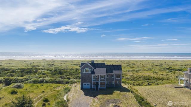 126 Dunes Ln, Ocean City, WA 98569