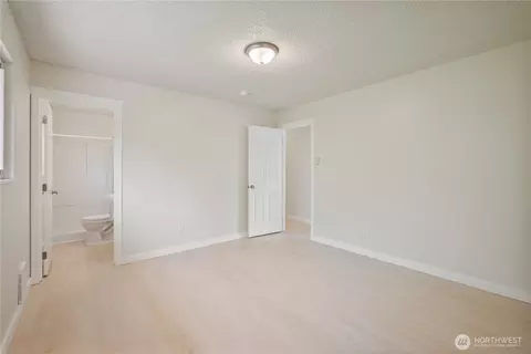 Bedroom - 1703 33rd Ave, Longview, WA 98632 photo 3 of 9