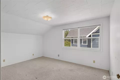 Bedroom - 1831 Rucker Ave, Everett, WA 98201 photo 6 of 9