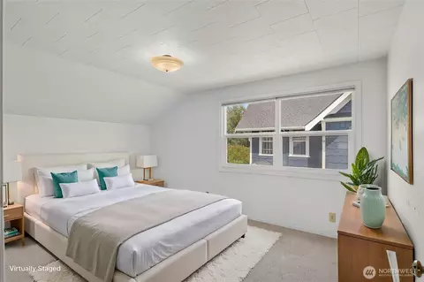 Bedroom - 1831 Rucker Ave, Everett, WA 98201 photo 5 of 9