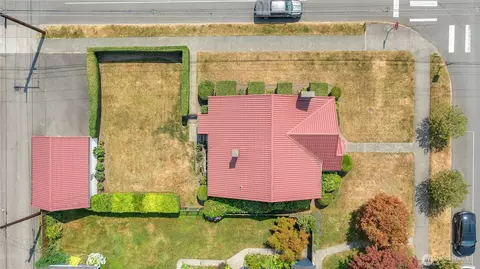 View/Area - 1831 Rucker Ave, Everett, WA 98201 photo 1 of 3