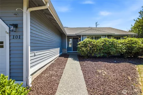 Exterior - 101 Jewell St, Enumclaw, WA 98022 photo 3 of 6