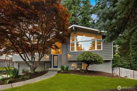 12510 SE 48th Pl, Bellevue, WA 98006