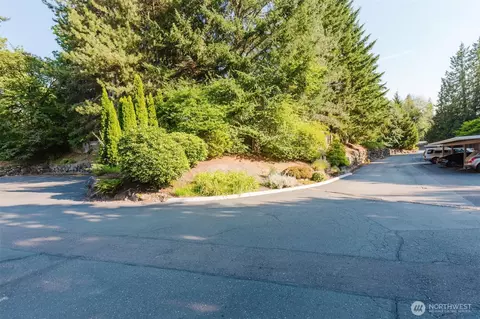 2969 SE Mile Hill Dr #E2, Port Orchard, WA 98366