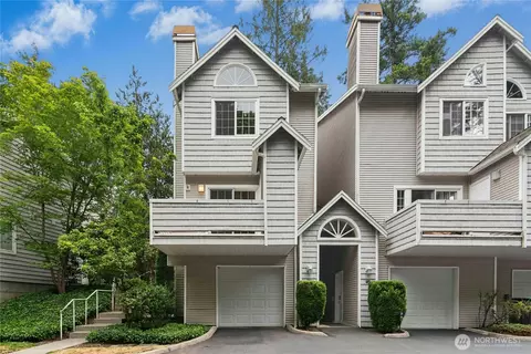 601 12th Ave NW #E1, Issaquah, WA 98027
