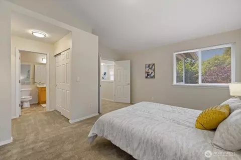 Bedroom - 2201 192nd St SE #B2, Bothell, WA 98012 photo 4 of 6