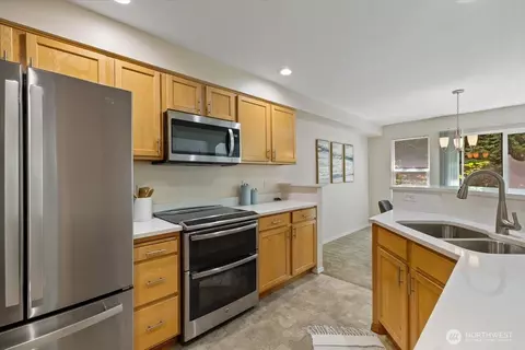 Kitchen - 2201 192nd St SE #B2, Bothell, WA 98012 photo 1 of 2