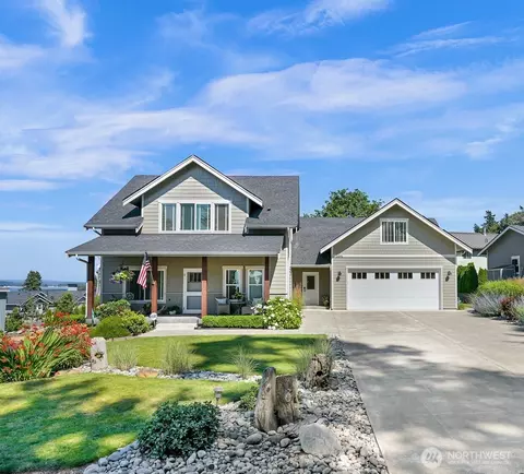 6846 Holeman Ave, Blaine, WA 98230