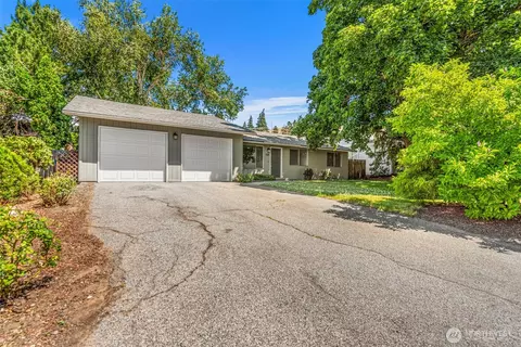 1313 Bel Air Dr, East Wenatchee, WA 98802
