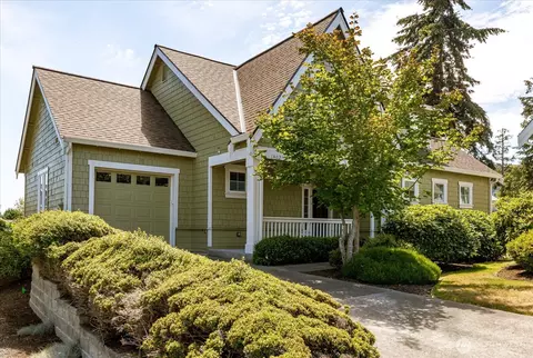 1402 Starview Ct, Freeland, WA 98249