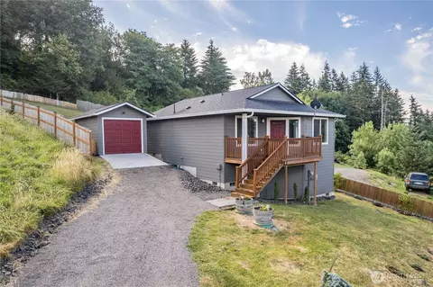 1009 Taylor Rd, Kalama, WA 98625