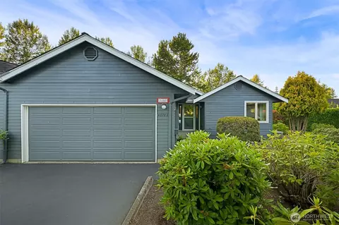 4878 N Village Ln #A, Bellingham, WA 98226