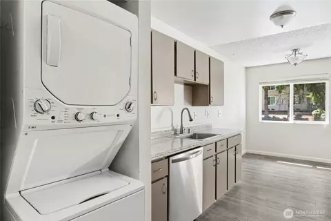 14136 74th Pl NE #15C, Kirkland, WA 98034 photo 9