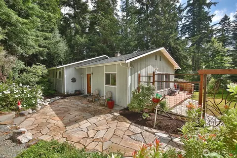 6357 Baywood Rd, Freeland, WA 98249