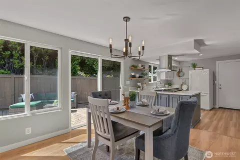 Dining - 10527 Beardslee Blvd, Bothell, WA 98011 photo 1 of 1