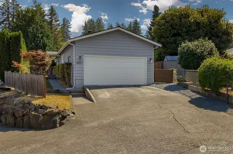 Exterior - 10527 Beardslee Blvd, Bothell, WA 98011 photo 9 of 9