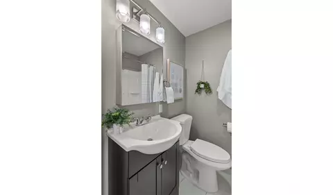 Bath - 10527 Beardslee Blvd, Bothell, WA 98011 photo 2 of 3