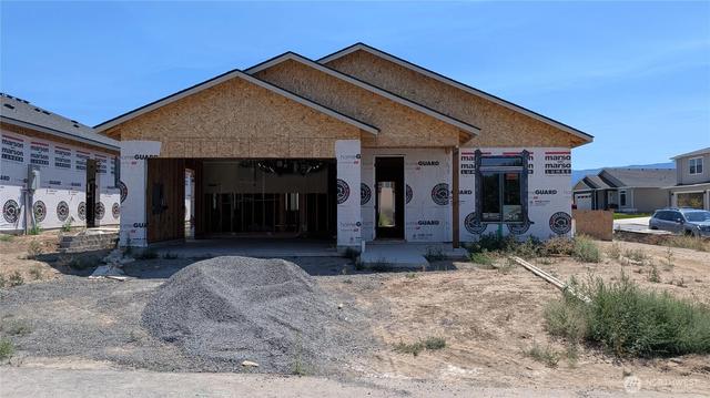 525 S Oasis Loop, East Wenatchee, WA 98802
