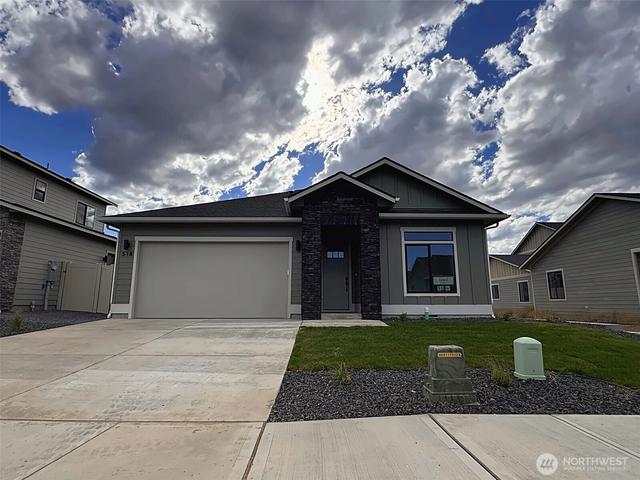 518 S Oasis Loop, East Wenatchee, WA 98802