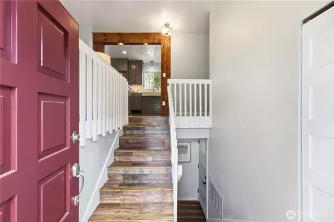 Entry Way - 21812 2nd Ave SE, Bothell, WA 98021 photo 1 of 2