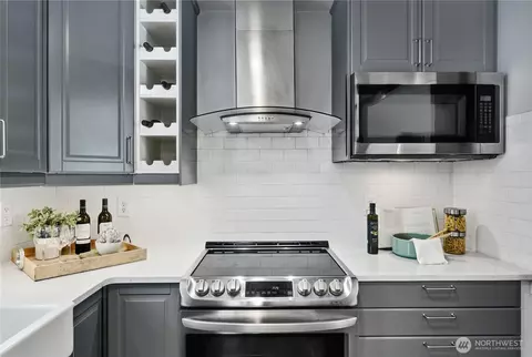 Kitchen - 21812 2nd Ave SE, Bothell, WA 98021 photo 5 of 5