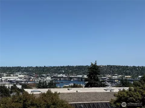 3661 24th Pl W #306, Seattle, WA 98199