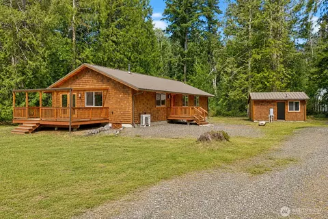 5621 Paradise Ln, Anacortes, WA 98221