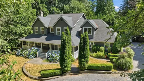 12217 NE 100th St, Kirkland, WA 98033