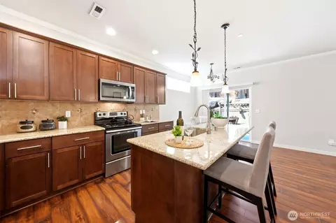 Kitchen - 11614 52nd Ave SE, Everett, WA 98208 photo 4 of 5