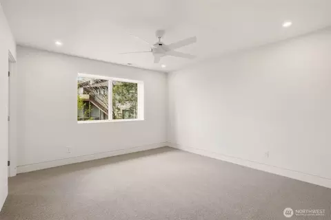 Bedroom - 226 High Dr, Spokane, WA 99203 photo 3 of 3