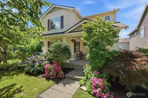 7021 Carmichael Ave SE, Snoqualmie, WA 98065